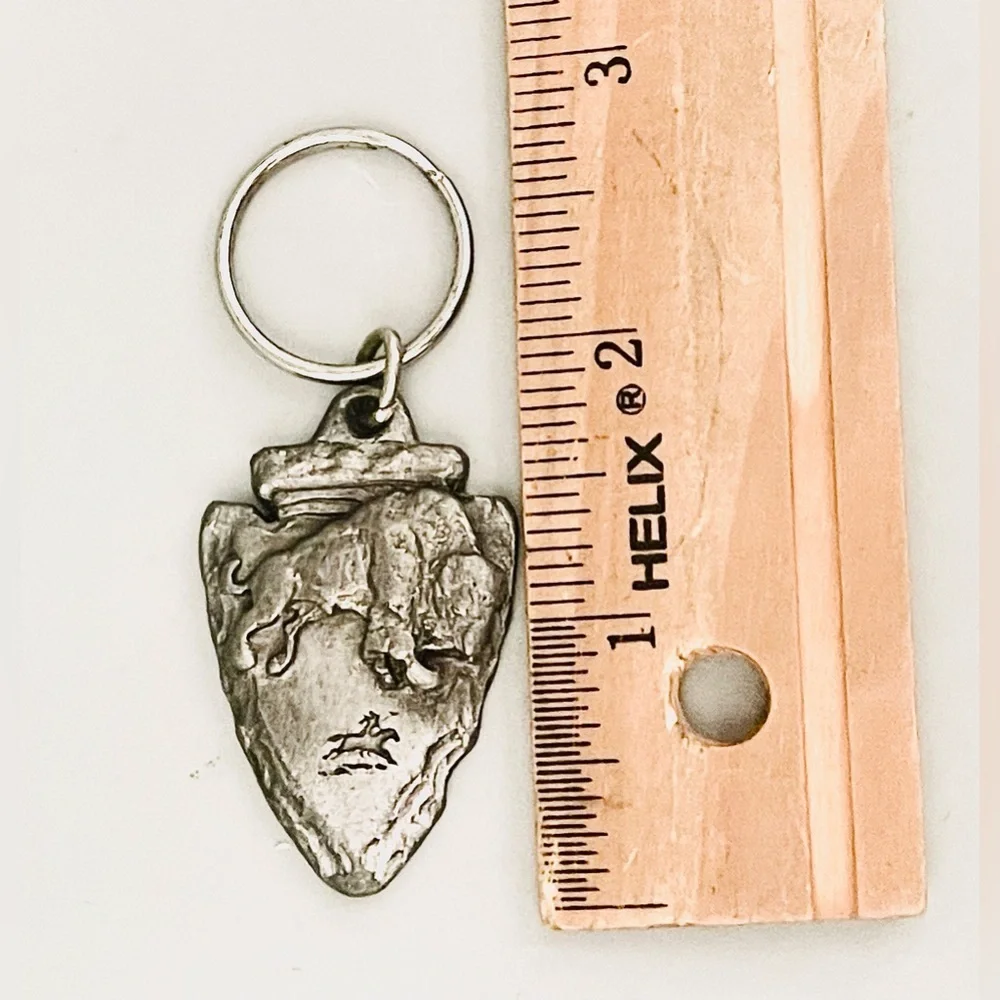 Vintage Pewter Arrowhead Buffalo Keychain Siskiyou Buckle Co. Native American